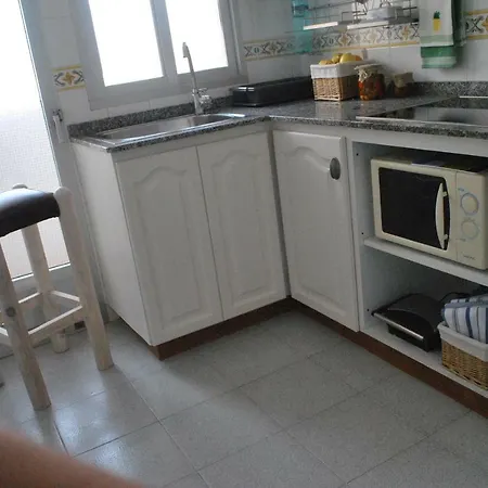 Apartamento Bienvenido A Gandia! 150 M De La Playa Para 6 Personas