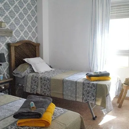 Apartamento Bienvenido A Gandia! 150 M De La Playa Para 6 Personas