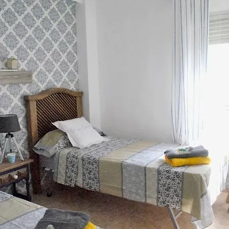 Apartamento Bienvenido A Gandia! 150 M De La Playa Para 6 Personas