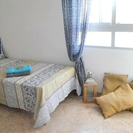 Apartamento Bienvenido A Gandia! 150 M De La Playa Para 6 Personas
